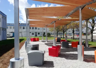 Lycée sud - ombrière acier/bois