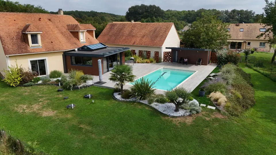 1-jardin-paysager-autour-piscine